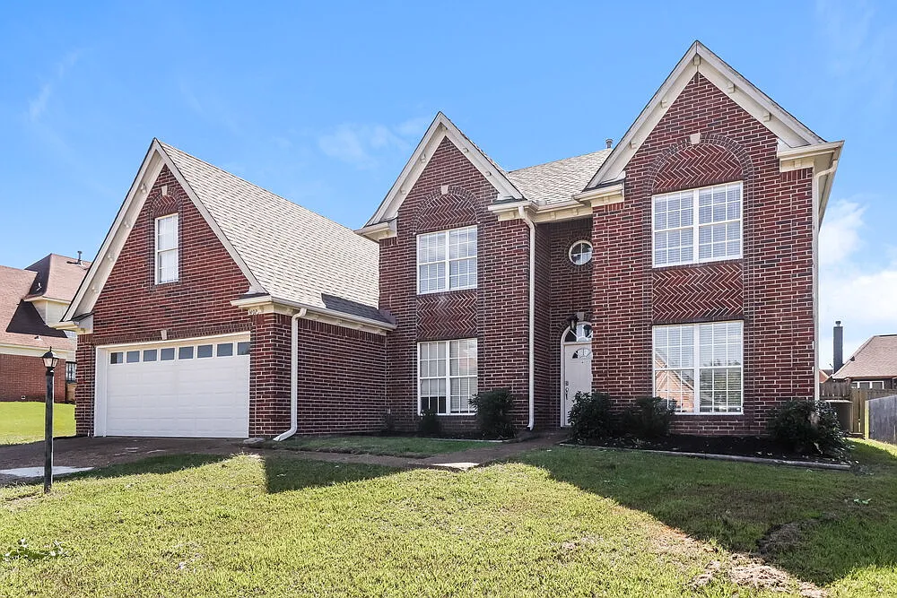 4 bed, 2.5 bath, 2393 sqft, $3,010 — Photo 4