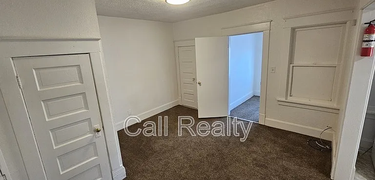 1421 W Maxwell Ave #2 — Photo 5