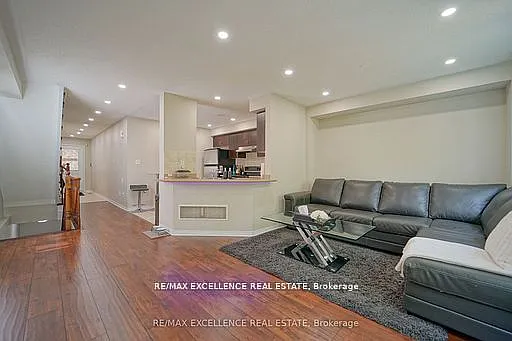 3950 Erin Centre Blvd E #66 — Photo 7