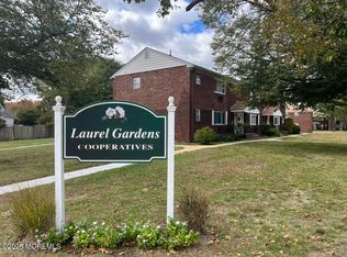 10 Laurel Pl #A, Eatontown, NJ 07724