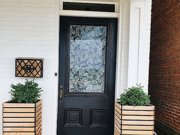 2nd image of 226 1st Ave