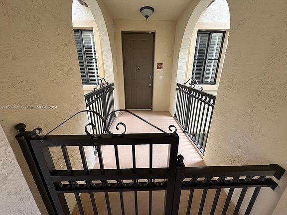 3rd image of 3055 NW 126th Ave APT 304
