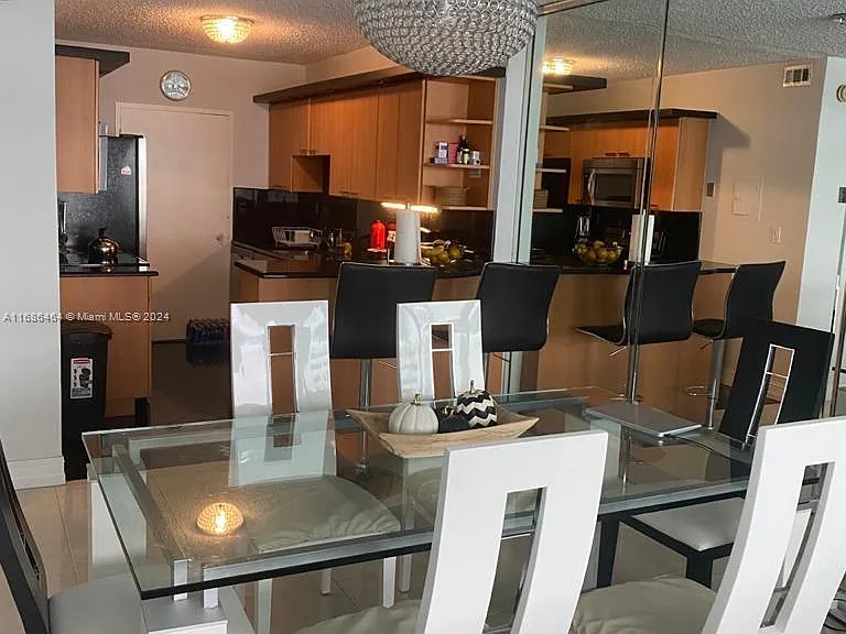 5401 Collins Ave #412 — Photo 6