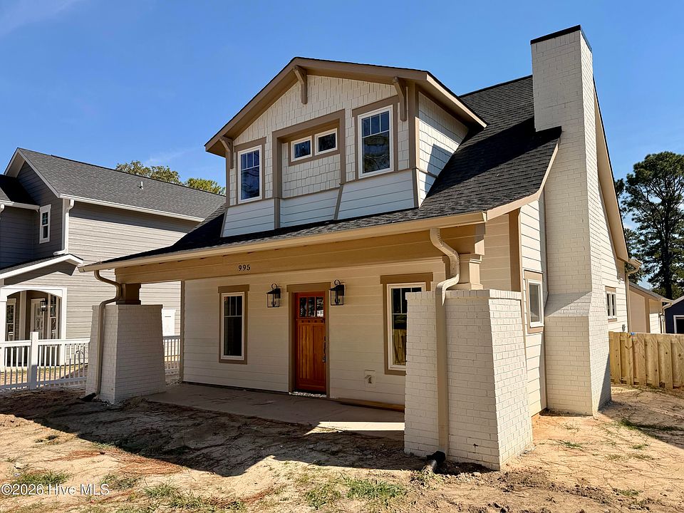 1st image of 995 Holly Road
