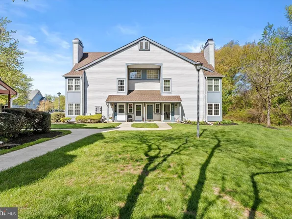 121 Andover Pl, Robbinsville, NJ 08691