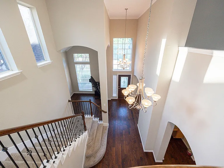 2404 Heather Glen Dr — Photo 35
