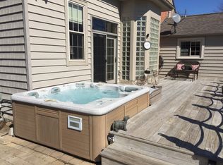 1402 Fox Rd, Sandusky, OH 44870