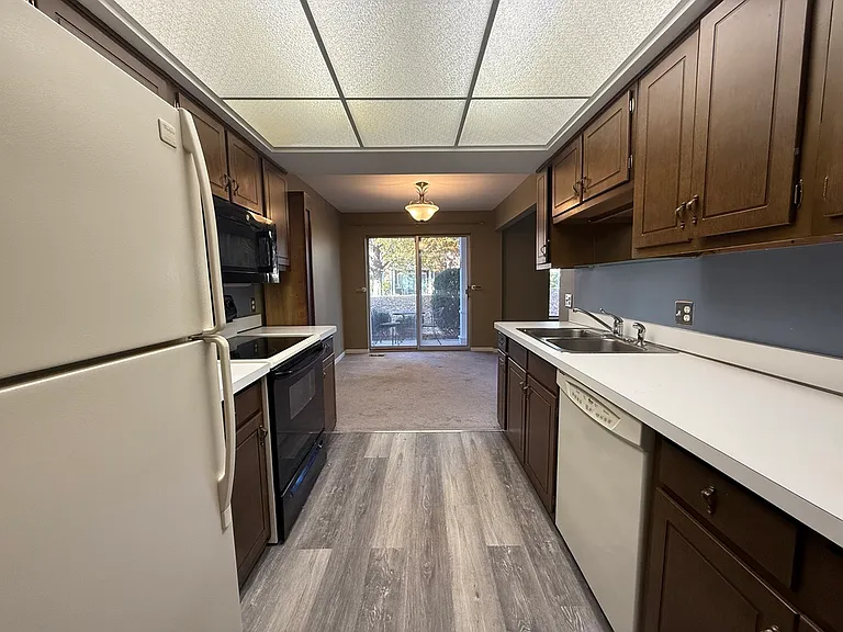 16870 Edloytom Way #144 — Photo 5
