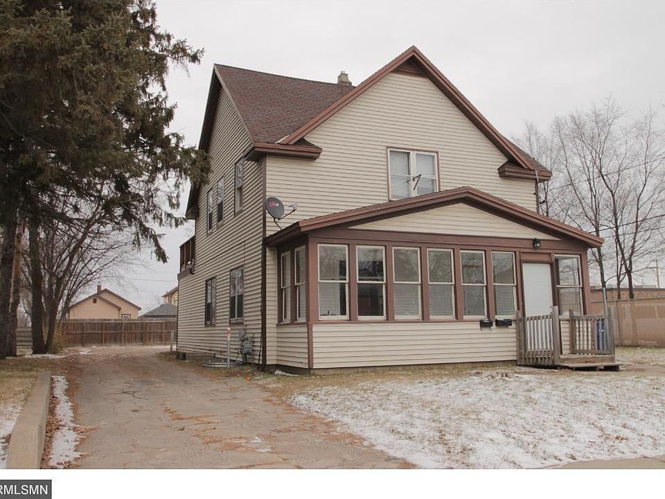 1st image of 222 N 11th Ave