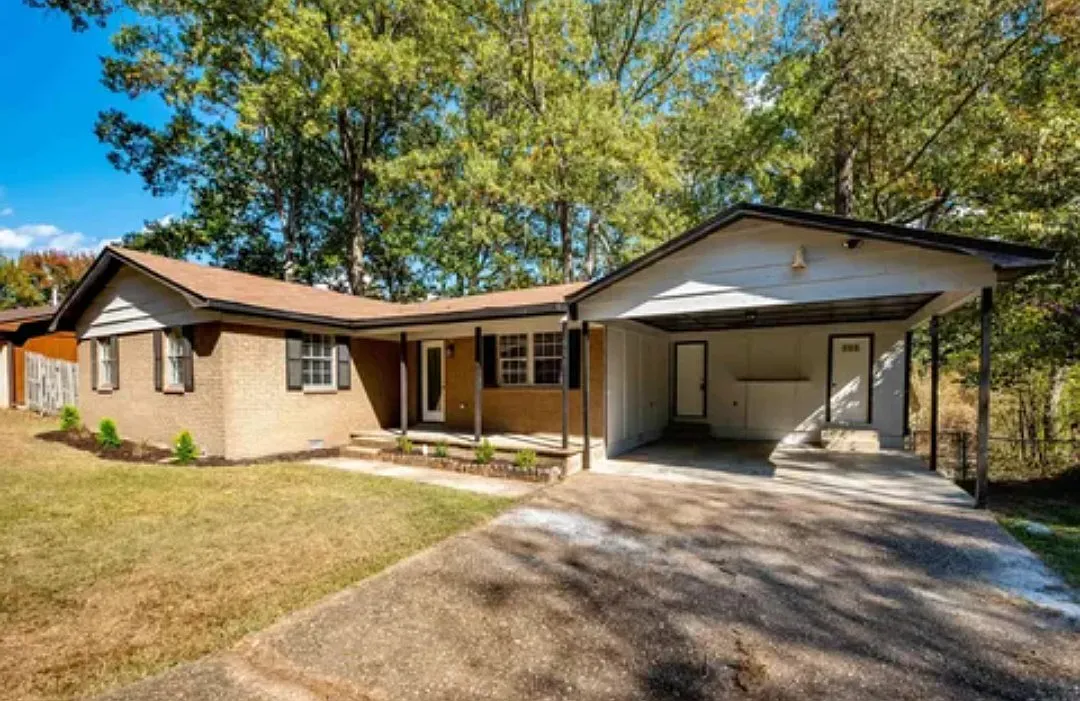 Building Photo - 815 Rosewood Dr