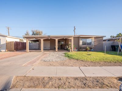 705 Aurora Dr, El Centro, CA, 92243