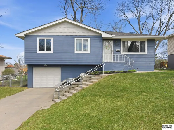 7517 S 88th St, La Vista, NE 68128