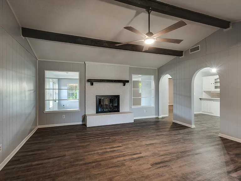 3510 Kent Ln — Photo 5