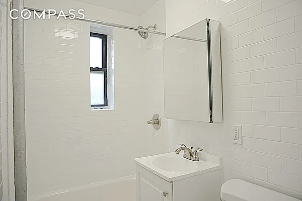 Rented by Compass | media 7