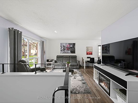 3rd image of 41 C Forester Cres