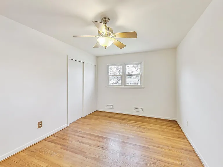 1208 Pinewood Dr — Photo 18