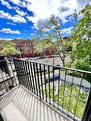 Rented by ERNY LLC | media 38