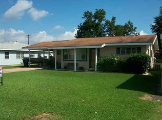 607 S 8th St, Nederland, TX 77627