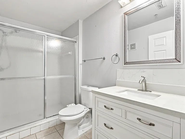 3591 S Kernan Blvd #813 — Photo 21