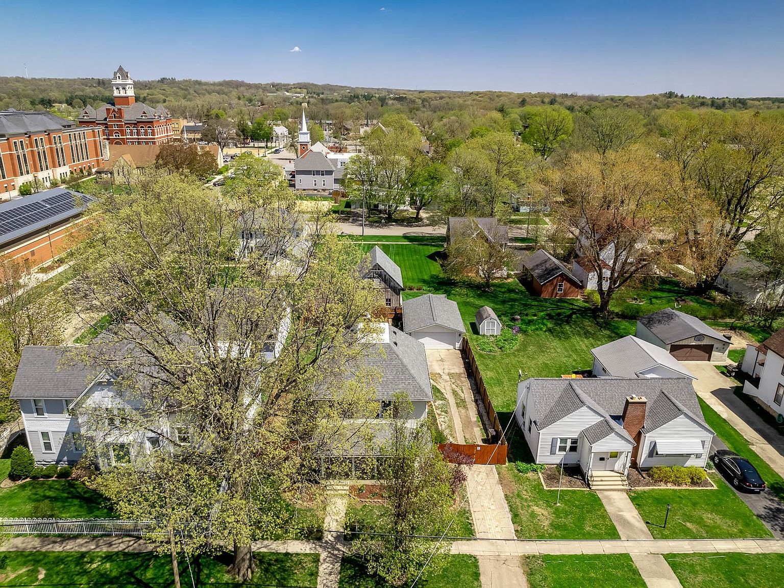 203 S 7th St, Oregon, IL 61061 Zillow