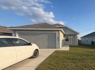 472 Sarah Way, Marion, TX 78124