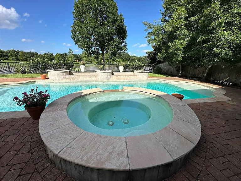 4634 Grand Cayman Dr — Photo 5