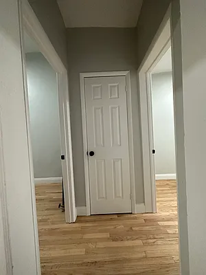 Rented by Peter R. Hungerford, LREB | media 27