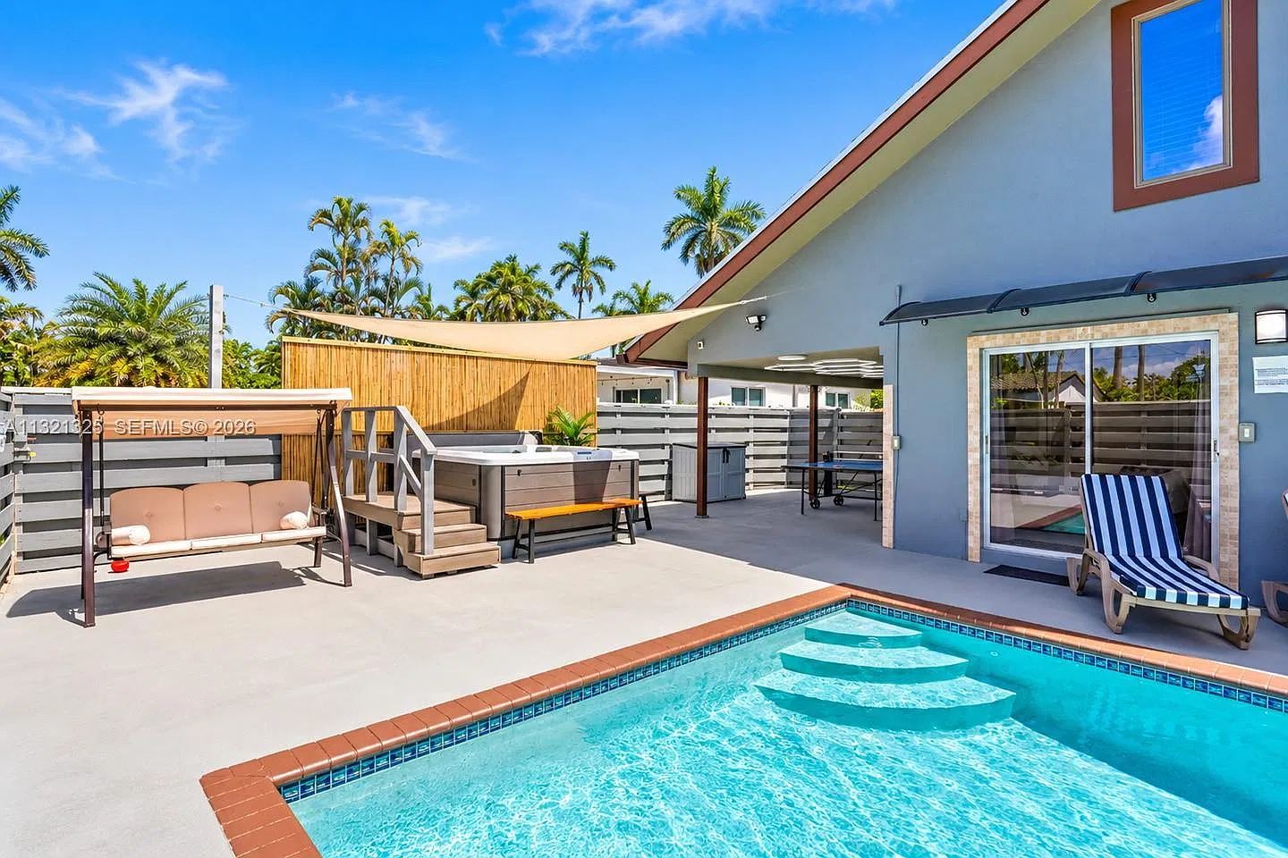 Country Club Homes — Photo 3