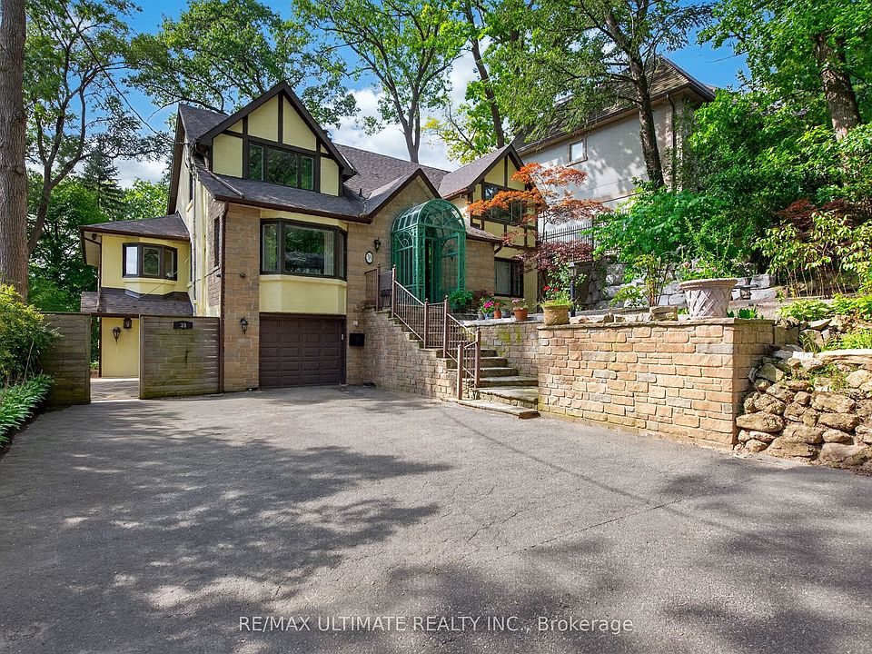 1st image of 39 Riverside Cres