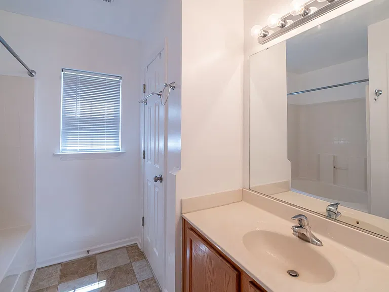 1053 Brianna Way — Photo 23