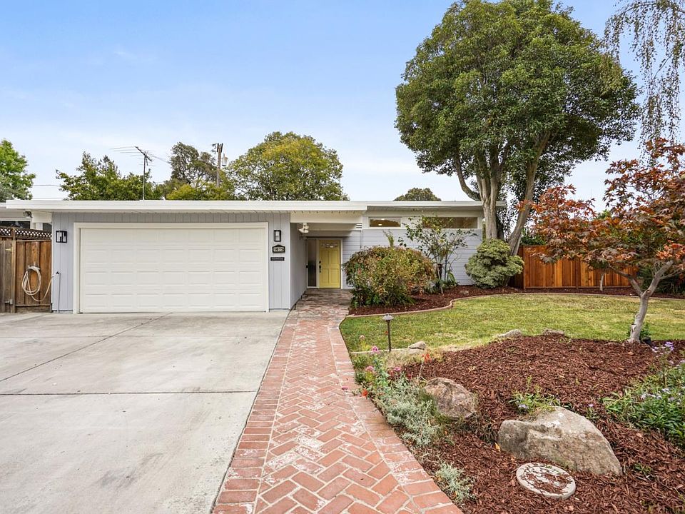 1st image of 1075 Metro Cir