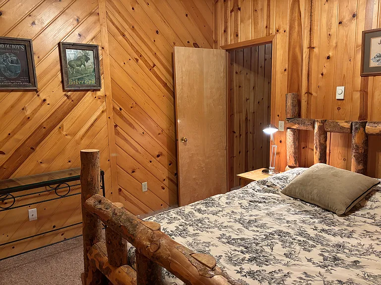 230 Spruce Dr — Photo 49