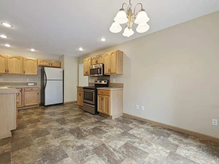 2440 Boulevard Heights Loop SE — Photo 19