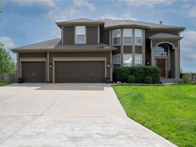 20847 Barker Rd, Spring Hill, KS, 66083