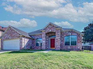 2710 Logan Dr, Mansfield, TX 76063