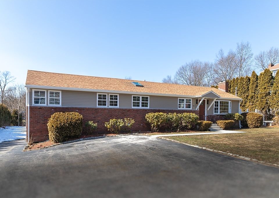 186 Oak St, Shrewsbury, MA 01545 Zillow