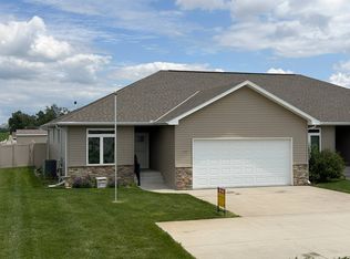 355 S 3rd Ave, Columbus, NE 68601