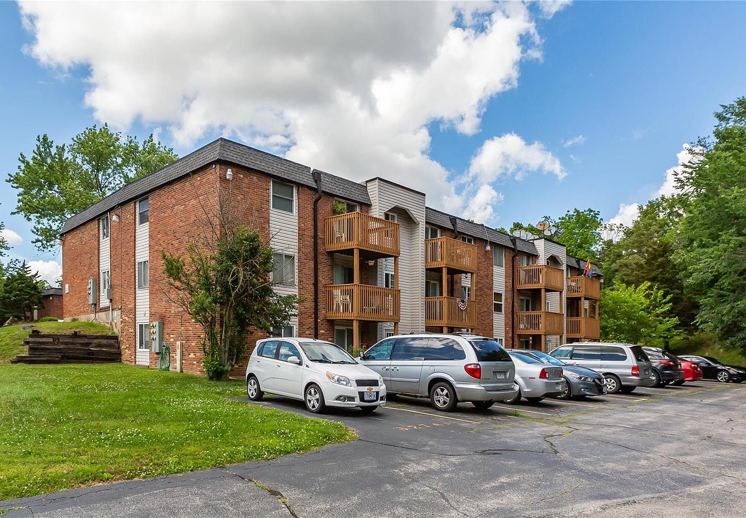5770 Westphalia Ln APT F, Saint Louis, MO 63129 Zillow