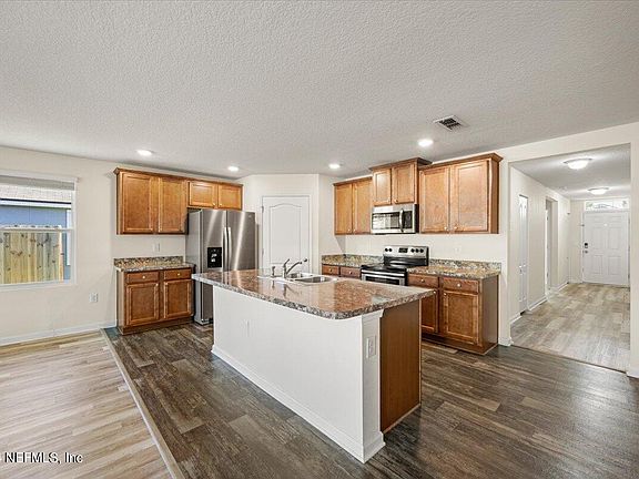 4th image of 3522 MARTIN LAKES Drive