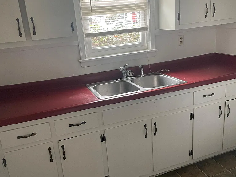 773 Berry Rd — Photo 2