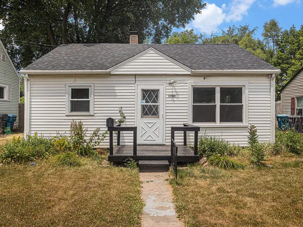 1703 Palmer Ave, Kalamazoo, MI 49001