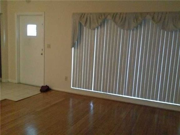 2nd image of 1374 Seaview #1374
