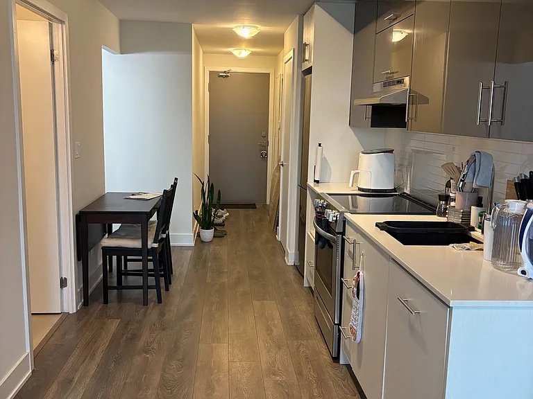 188 Fairview Mall Dr #510 — Photo 8