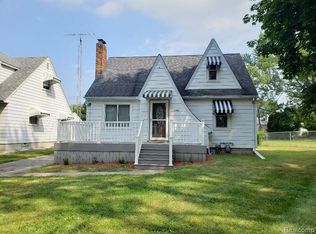 1940 Hollywood Dr, Monroe, MI 48162