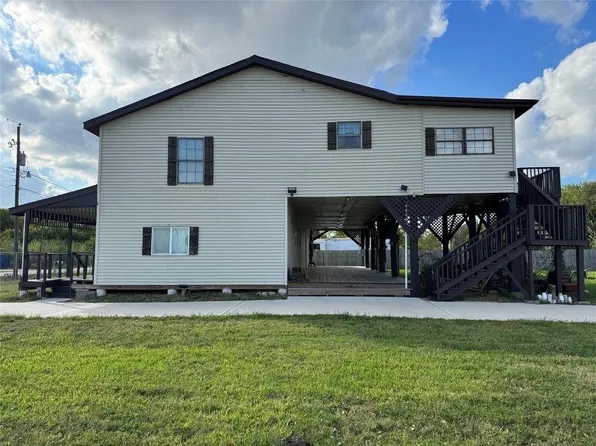 4606 Mallard St, Hitchcock, TX 77563