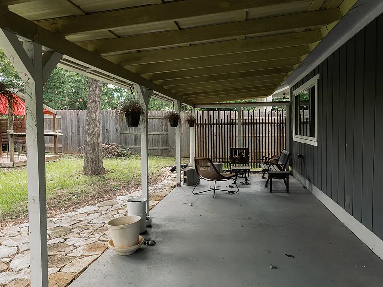 2413 Wood Chase Trl — Photo 32