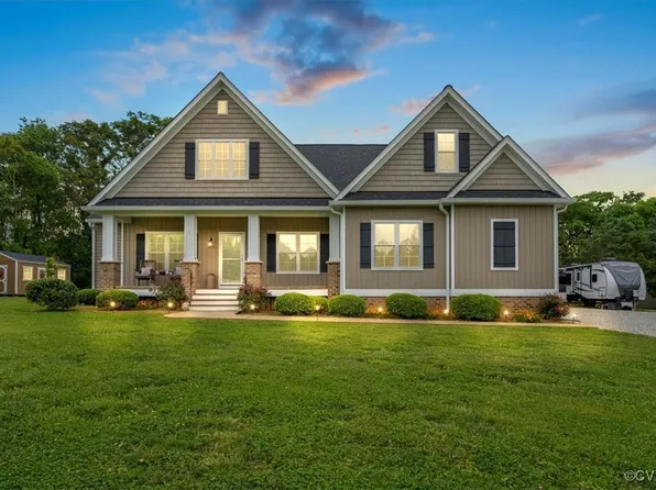 1126 Sparrows Ln, Powhatan, VA 23139