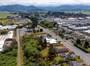 2506 1st St, Tillamook, OR 97141