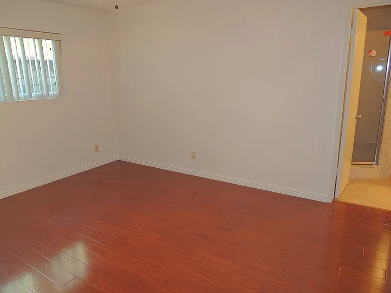 321 Gladys Ave #2 — Photo 19