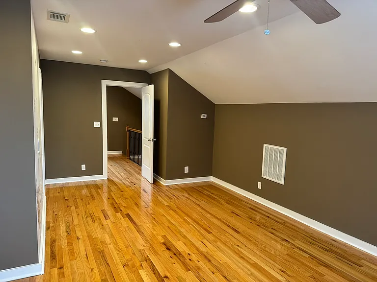 2700 Buchanan St — Photo 23